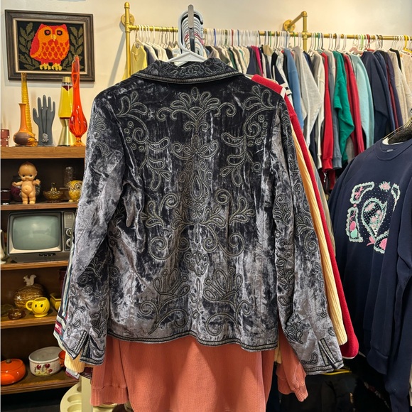 NWT velvet jacket - Picture 3 of 5